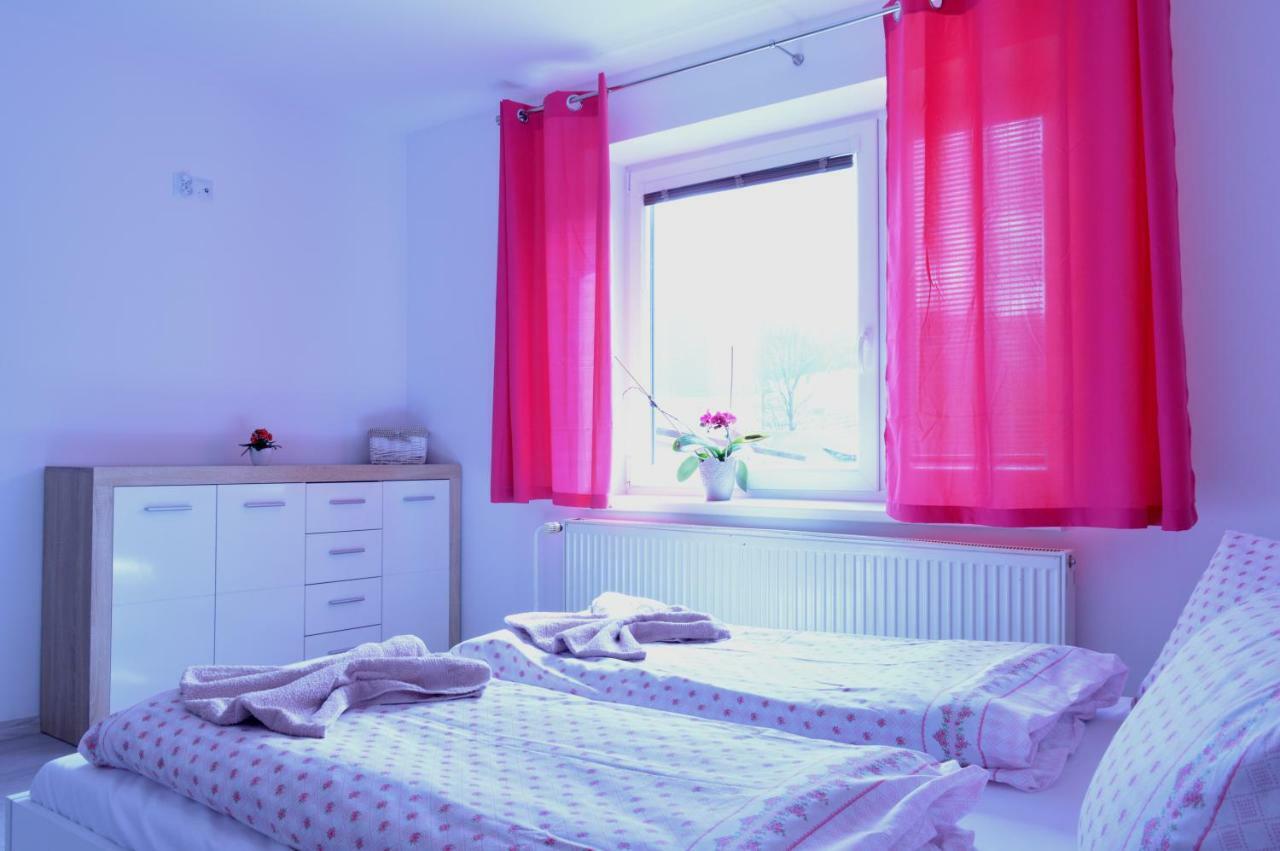 Dom Pri Potoku Apartment ซูเบเรซ ภายนอก รูปภาพ
